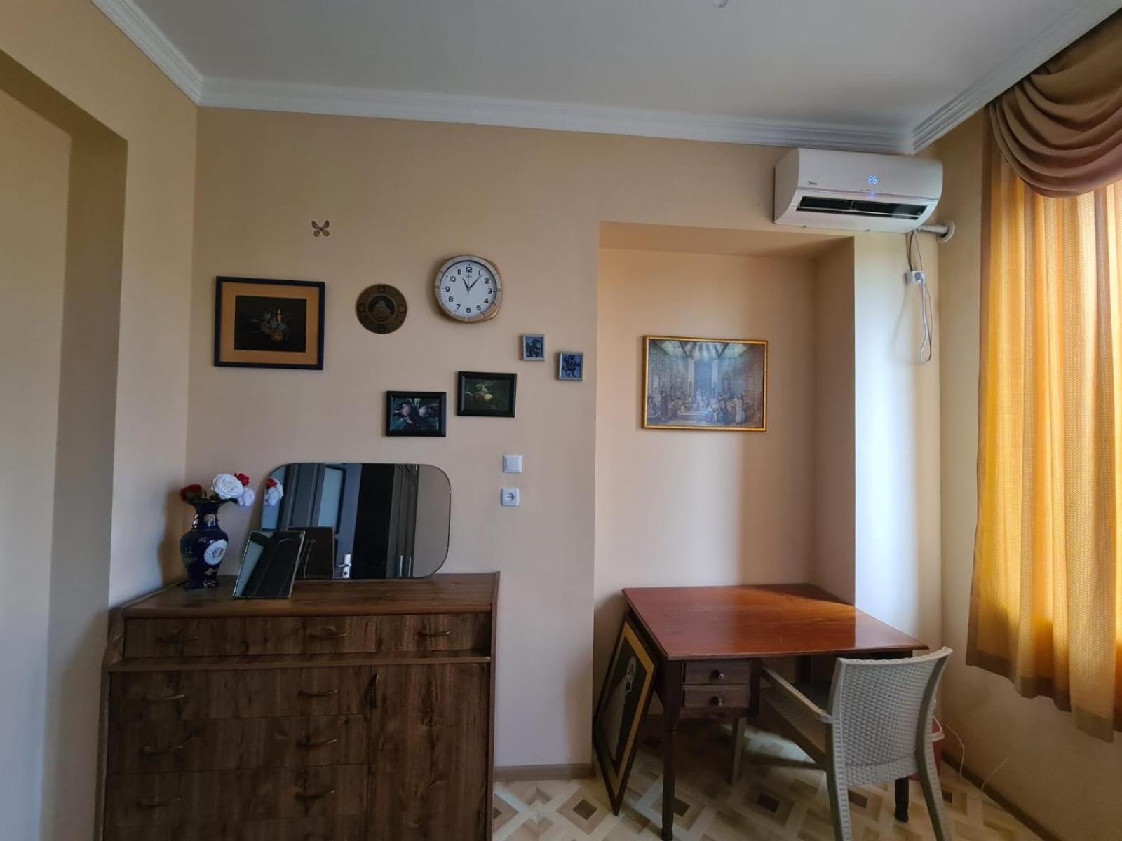 Camellia Hotel Kutaisi Exterior photo